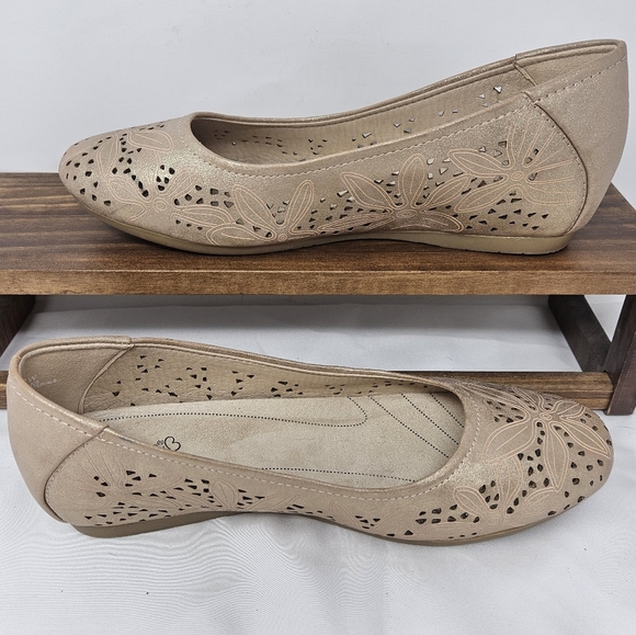 Baretraps Memory Foam women's flats 10W - Picture 1 of 8